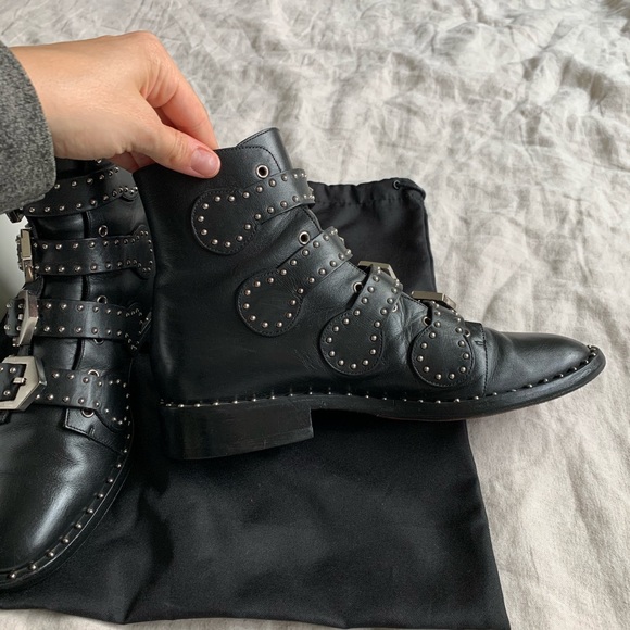 GIVENCHY Elegant Studded Leather Ankle Boots 7/37 - Picture 7 of 14